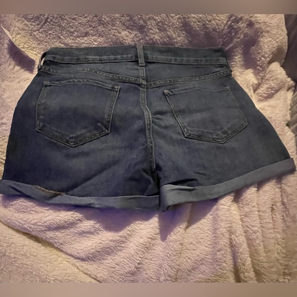 NWT- Old Navy Cuffed Shorts - Picture 2 of 4